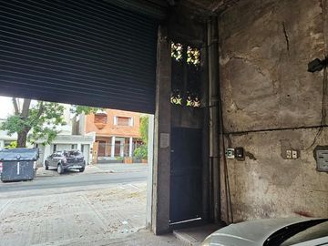 Depósito en venta - Galpón - 1 Baño - 372Mts2 - Villa Lugano