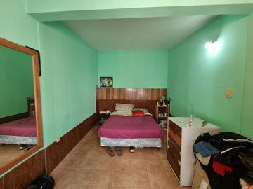 casa para 3 familias, ideal para obtener rentas.