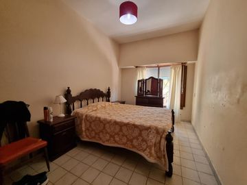 casa para 3 familias, ideal para obtener rentas.