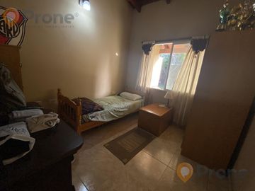 VENTA CASA 3 DORMITORIOS EN ROLDAN
