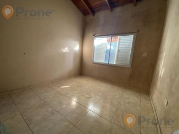 VENTA CASA 3 DORMITORIOS EN ROLDAN