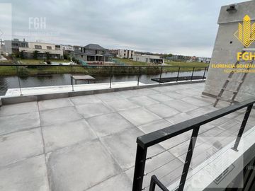 Casa Laguna en venta 6 amb con pileta en Naudir Escobar