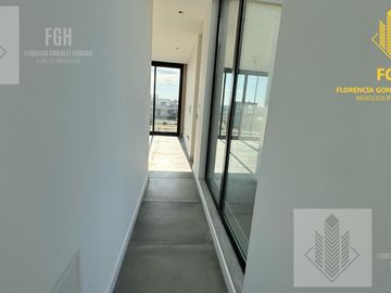 Casa Laguna en venta 6 amb con pileta en Naudir Escobar