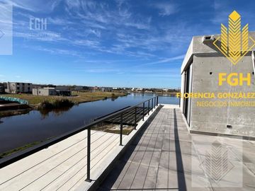 Casa Laguna en venta 6 amb con pileta en Naudir Escobar