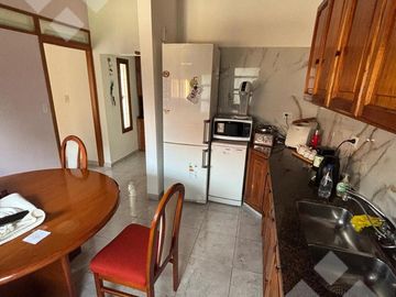 VENTA CASA 3 DORMITORIOS Y 4 DPTOS.  - B° ALTA BARDA, NEUQUEN
