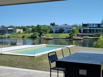 Casa al Agua en Venta en San Matías