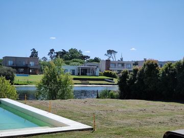 Casa al Agua en Venta en San Matías
