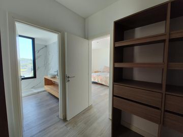 Casa al Agua en Venta en San Matías