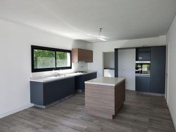 Casa al Agua en Venta en San Matías