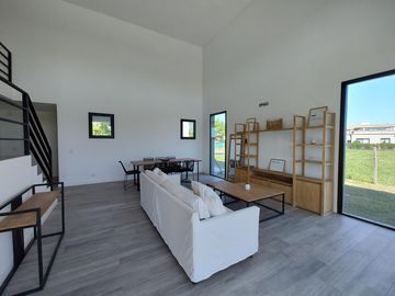 Casa al Agua en Venta en San Matías
