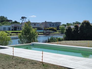 Casa al Agua en Venta en San Matías