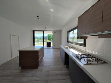 Casa al Agua en Venta en San Matías