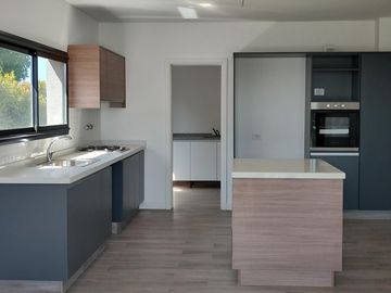 Casa al Agua en Venta en San Matías