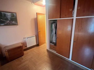 Chalet a la venta con parque en Castelar norte