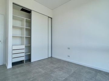 CASA EN SAN MATIAS A LA LAGUNA EN VENTA CON PISCINA A ESTRENAR