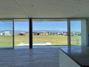 Casa en Puerto del Aguila Country Nautico