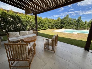 Casa en  Alquiler Temporal en Vila Marina I , Villanueva