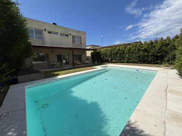 Casa en  Alquiler Temporal en Vila Marina I , Villanueva