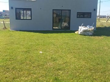 Venta/ Casa de 3 ambientes/ Fincas Don Eugenio 2, Gral Rodriguez