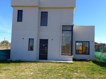 Venta/ Casa de 3 ambientes/ Fincas Don Eugenio 2, Gral Rodriguez
