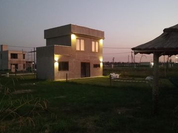 Venta/ Casa de 3 ambientes/ Fincas Don Eugenio 2, Gral Rodriguez