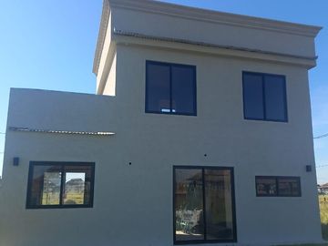 Venta/ Casa de 3 ambientes/ Fincas Don Eugenio 2, Gral Rodriguez