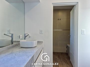 Casa 4 dormitorios, en  B° Cerrado LA CASTELLANA, Neuquén