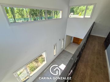Casa 4 dormitorios, en  B° Cerrado LA CASTELLANA, Neuquén
