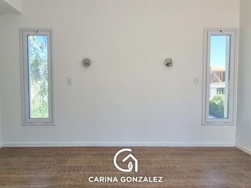 Casa 4 dormitorios, en  B° Cerrado LA CASTELLANA, Neuquén