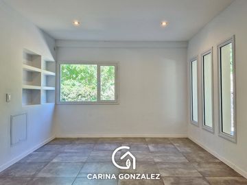 Casa 4 dormitorios, en  B° Cerrado LA CASTELLANA, Neuquén