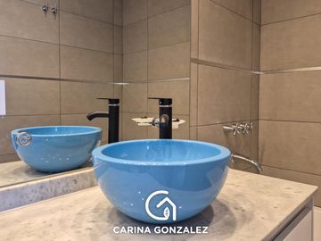 Casa 4 dormitorios, en  B° Cerrado LA CASTELLANA, Neuquén
