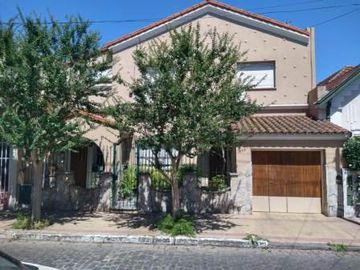 Chalet en inmejorable ubicacion