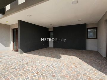Casa en  Venta 6 ambientes en Terralagos, Canning