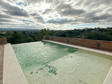 Casa en venta de 300 mts cub, Estancia Vieja, Córdoba