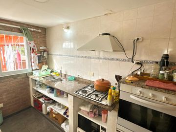 Casa en venta de 300 mts cub, Estancia Vieja, Córdoba