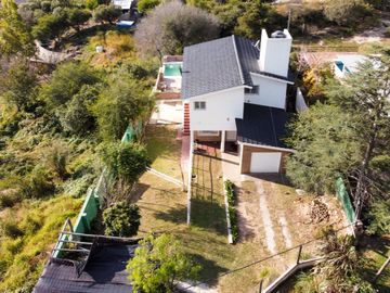 Casa en venta de 300 mts cub, Estancia Vieja, Córdoba