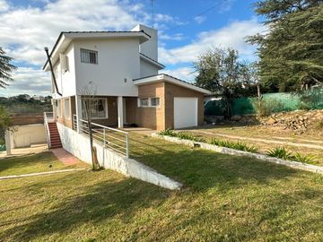 Casa en venta de 300 mts cub, Estancia Vieja, Córdoba
