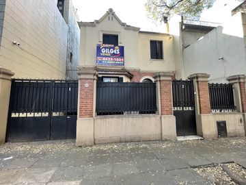 Venta Casa 9 Amb. S/Lote 10x21M² - Caballito - Con amplio Patio