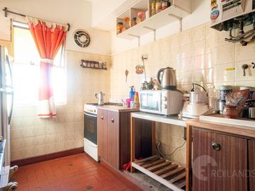 Venta Departamento 3 Ambientes con Balcón y Jardín en Villa Celina