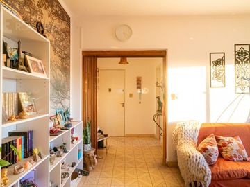 Venta Departamento 3 Ambientes con Balcón y Jardín en Villa Celina