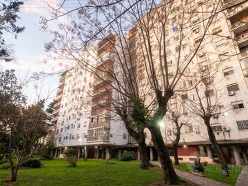 Venta Departamento 3 Ambientes con Balcón y Jardín en Villa Celina