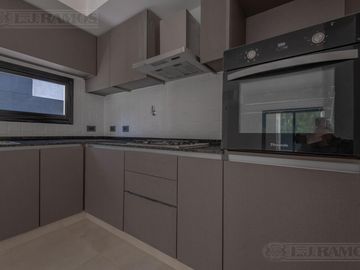 Hermosa Casa en venta en 1 planta San Matias Area 5 PG