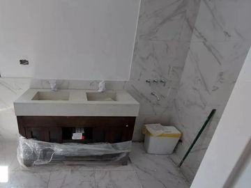 Casa en venta - 3 Dormitorios 3 Baños - 220Mts2 - Villa Rosa, Pilar