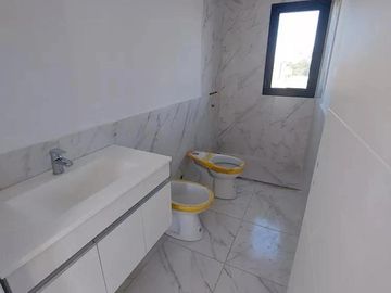 Casa en venta - 3 Dormitorios 3 Baños - 220Mts2 - Villa Rosa, Pilar