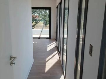 Casa en venta - 3 Dormitorios 3 Baños - 220Mts2 - Villa Rosa, Pilar