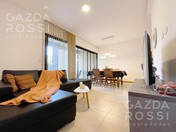 VENTA  con renta - Departamento 3 amb con jardín en  Espacio las cavas, Canning