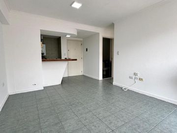 1 Dormitorio con balcón- Frente- La mejor zona de Nueva Córdoba!!