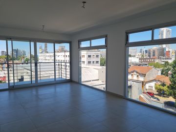 Venta  Departamento - 3 ambientes  con 2 balcones - Vicente López