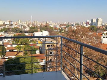 Venta  Departamento - 3 ambientes  con 2 balcones - Vicente López