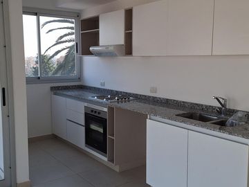 Venta  Departamento - 3 ambientes  con 2 balcones - Vicente López